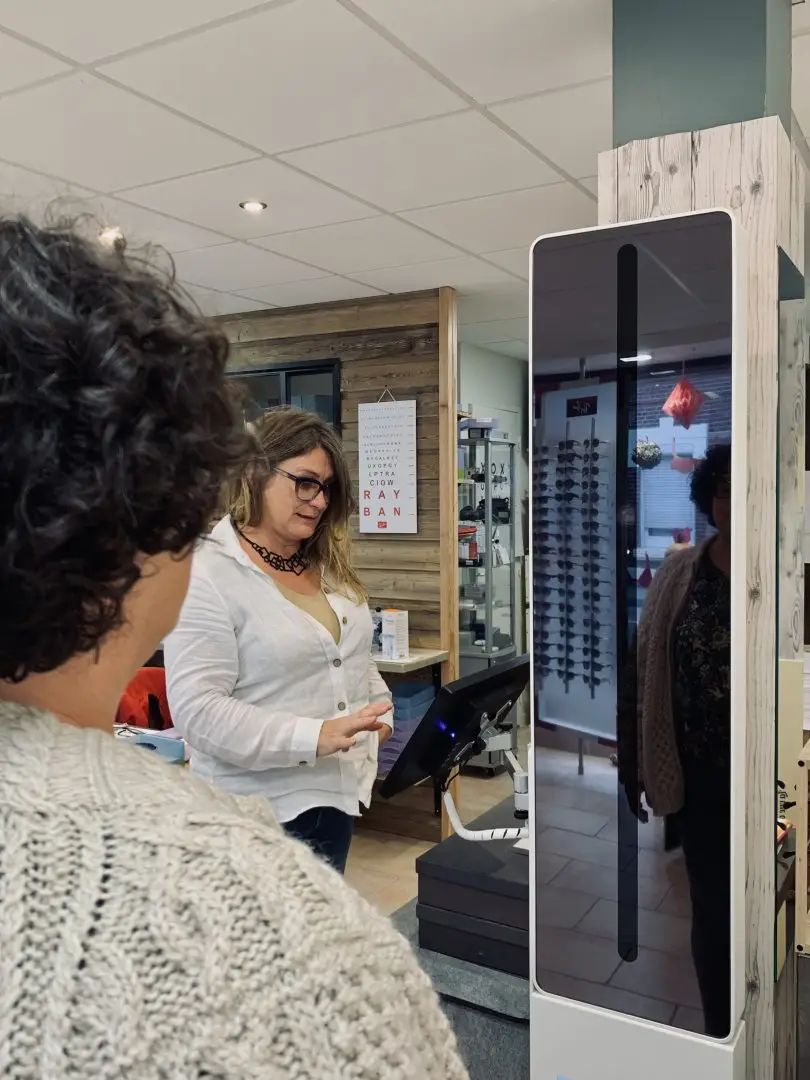 Découvrez la colonne de prise de mesure Acep chez Vision Gonneville : une technologie de précision pour des verres personnalisés et un confort visuel optimal.